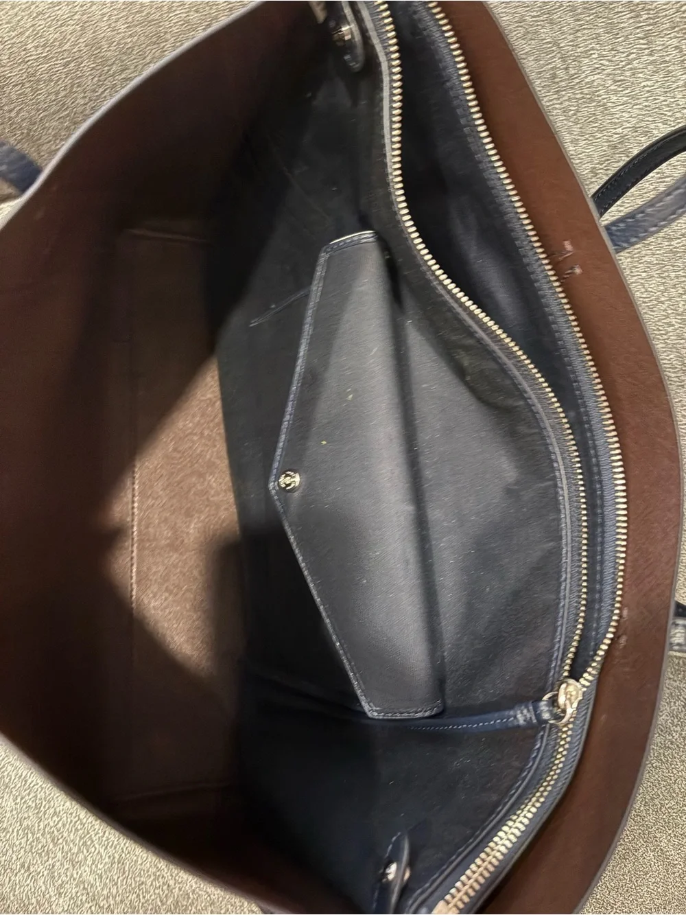 Tory Burch Perry Tote: Navy Blue Leather